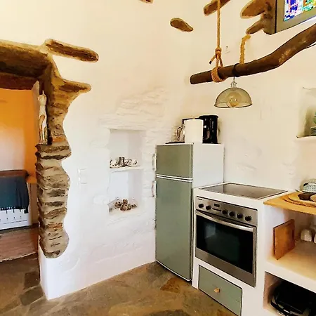 Holiday home Kalliberry Cycladic Stone House Elissavet With Private Pool, View And Fantastic Sunsets